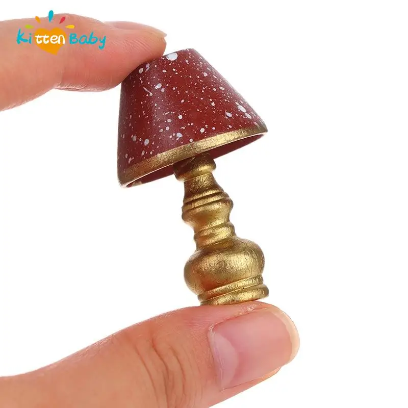 1/12 Doll House Miniature Vintage Red Table Lamp Simulation Furniture Model Toys for Mini Decoration Dollhouse Accessories