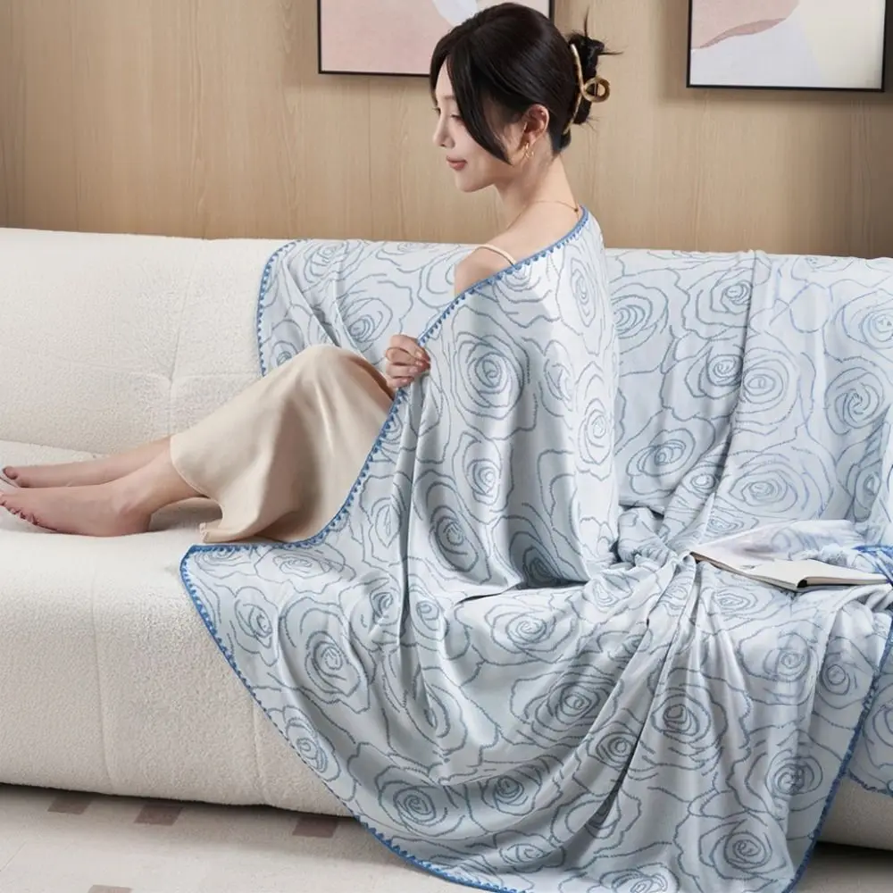 Double Side Flower Pattern Cool Feeling Summer Blanket Breathable Skin-friendly Summer Quilt Smooth Texture Thin Nap Blanket