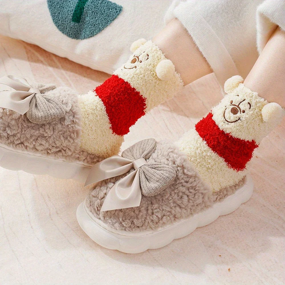 2 szt. Miniso Disney Kubuś Puchatek moda Kawaii Cute Cartoon bawełniane skarpetki damskie sezon zimowy śliczne Kubuś Puchatek pończochy