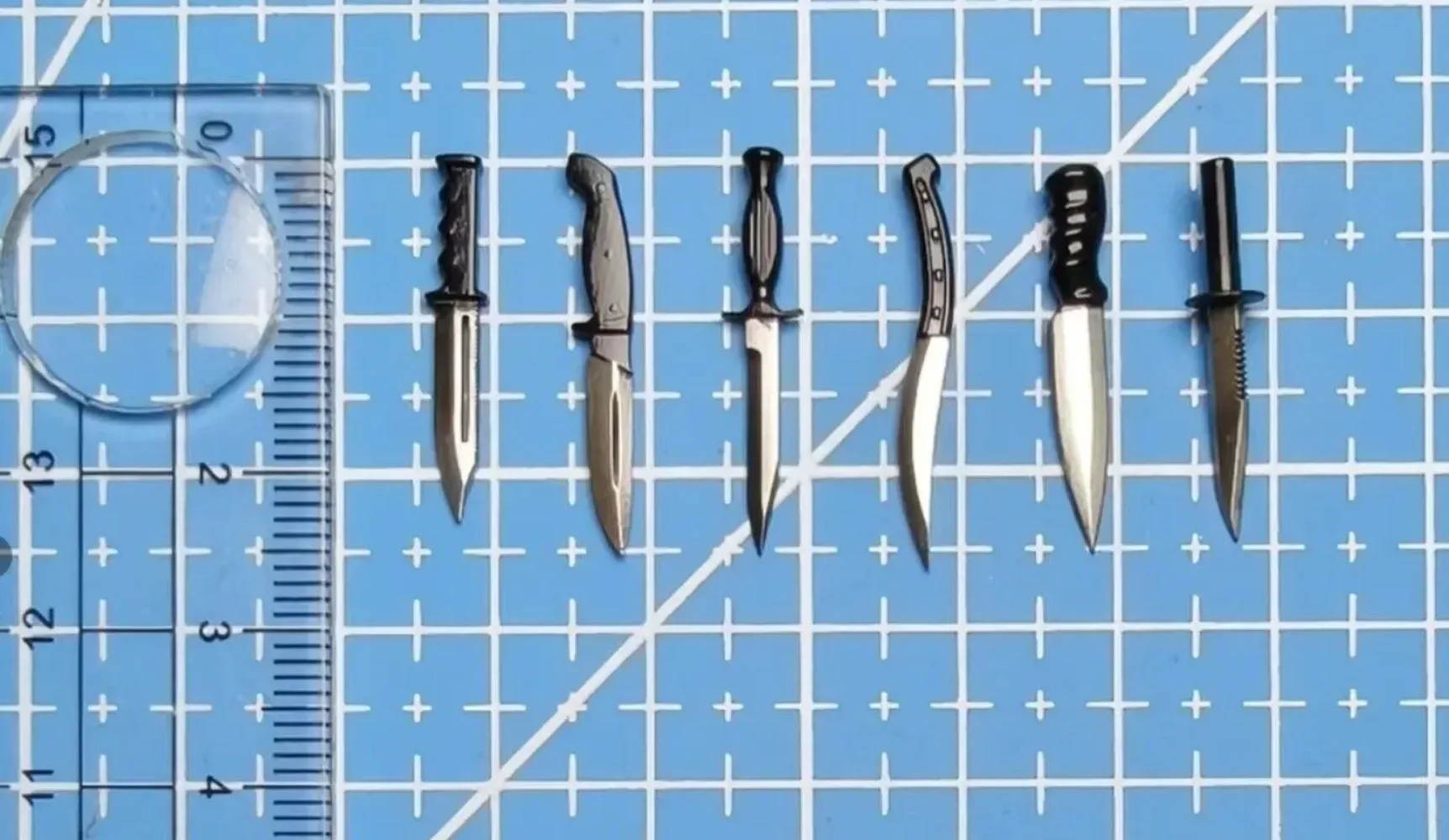 Modelo de cuchillo a escala 1/12 (1 pieza) para figura de 6''