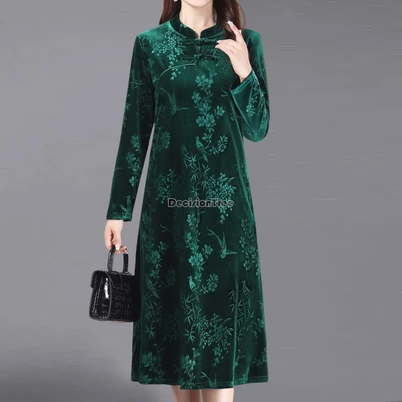 

2025 chinese improved retro elegant style velvet long sleeve stand collar cheongsam dress ethnic style women loose qipao dress