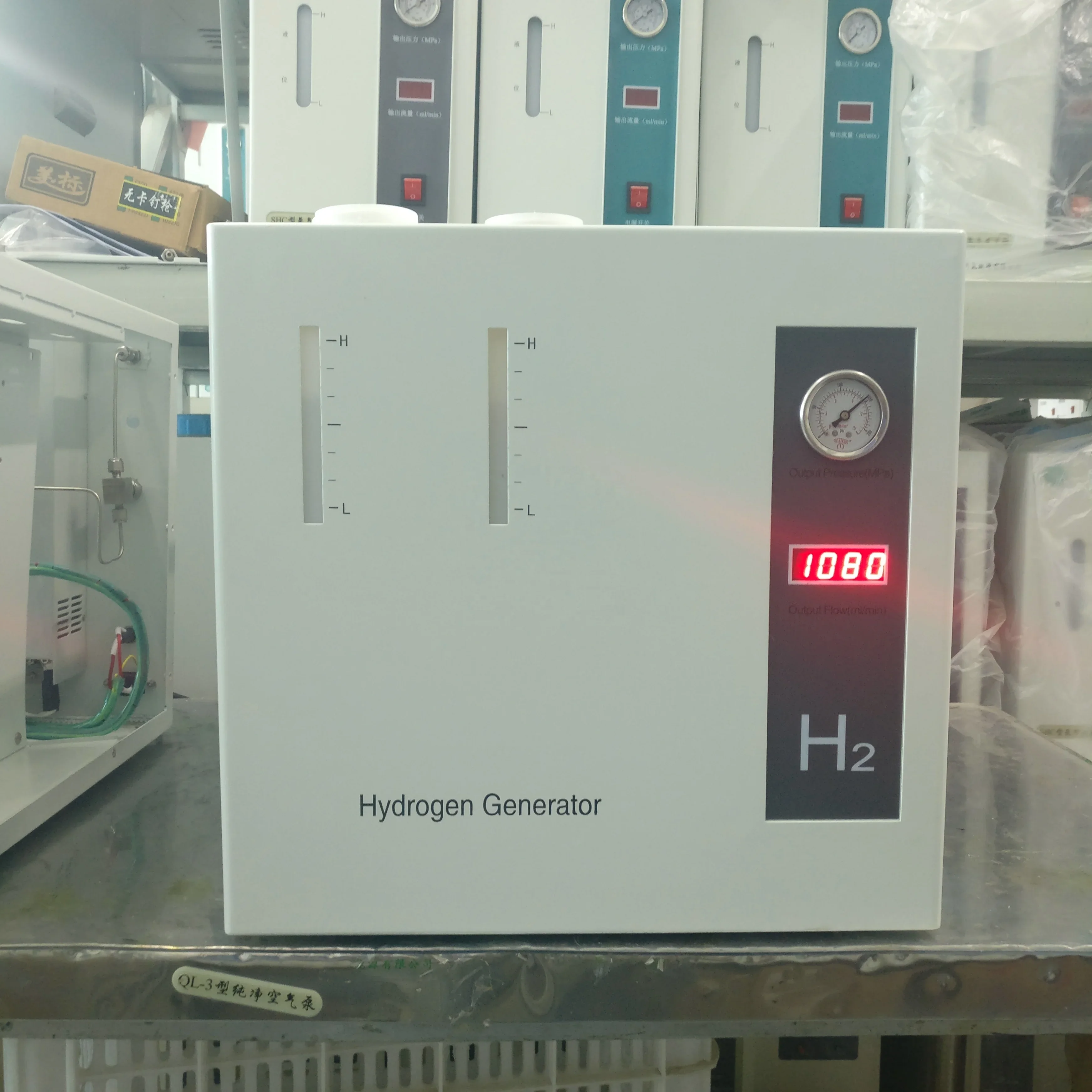 PEM Hydrogen Generator of Gas Equipment for GC Usuage 2LPM 99.999% Purity 4bar Pressure