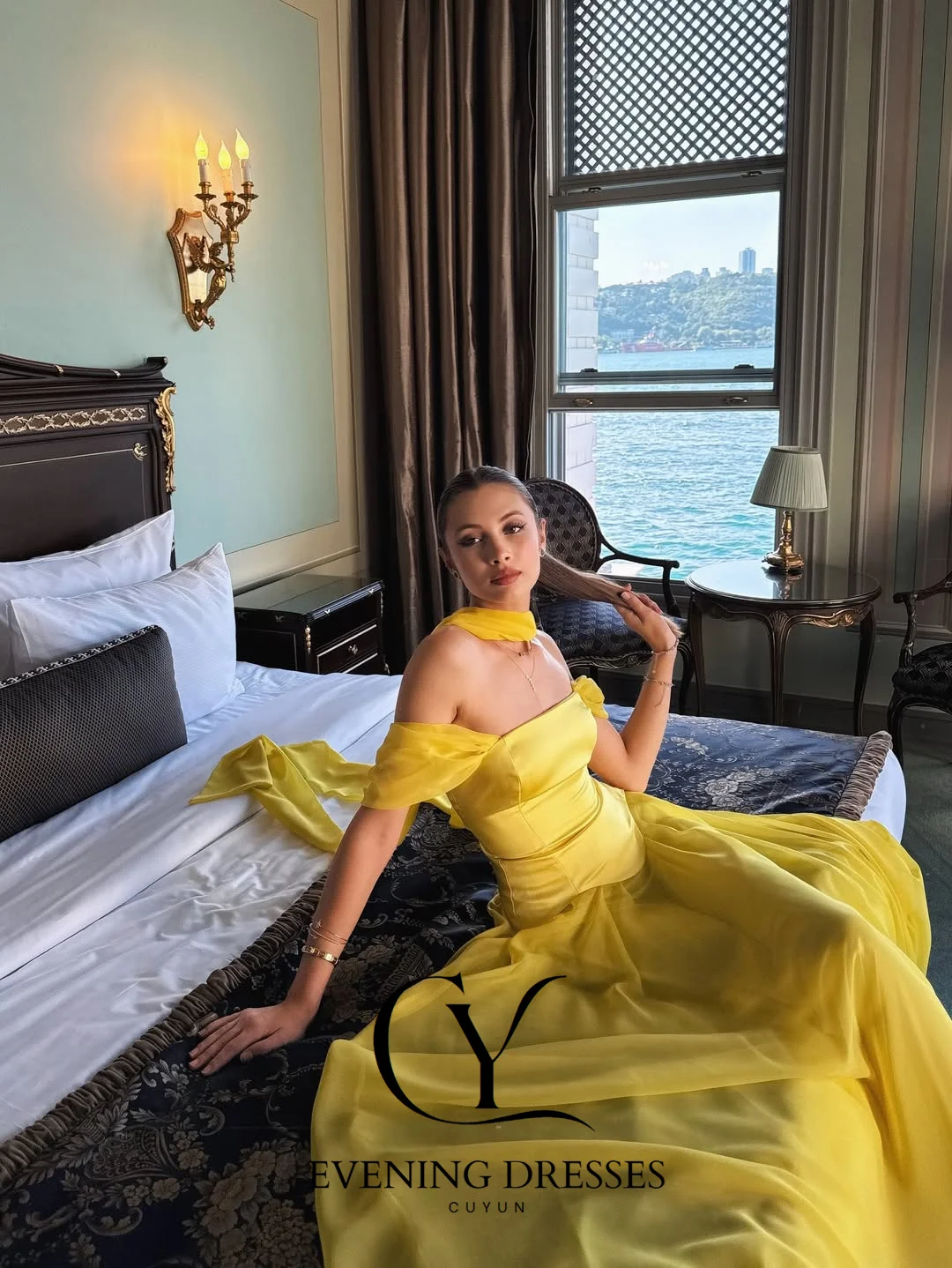 فستان سهرة شيفون مكشوف الكتفين من CUYUN فستان حفلات صيفي مخصص أنيق على شكل حرف A فساتين زفاف للضيوف للنساء