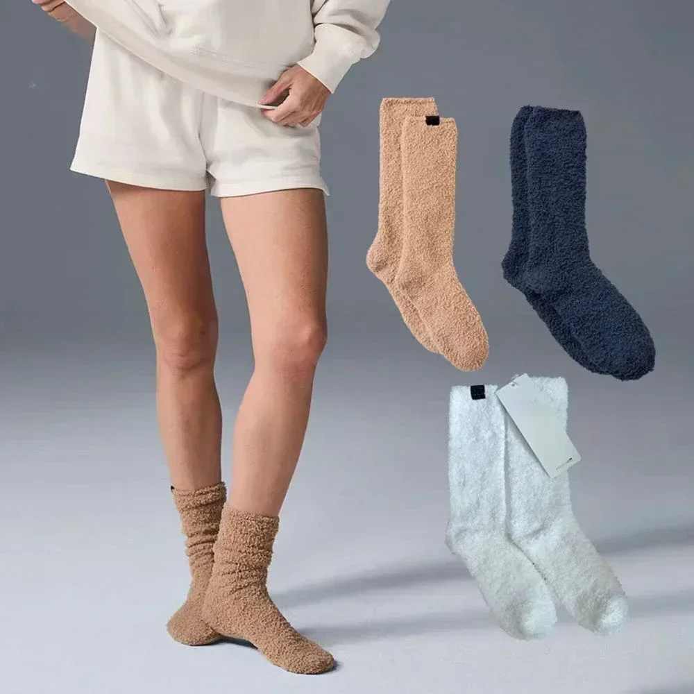 

3 Pairs Accolade Yoga Women Plush Sock Fleece Socks Autumn Winter White Socks in Tube Sock Thickened Insulation Sleeping Socks