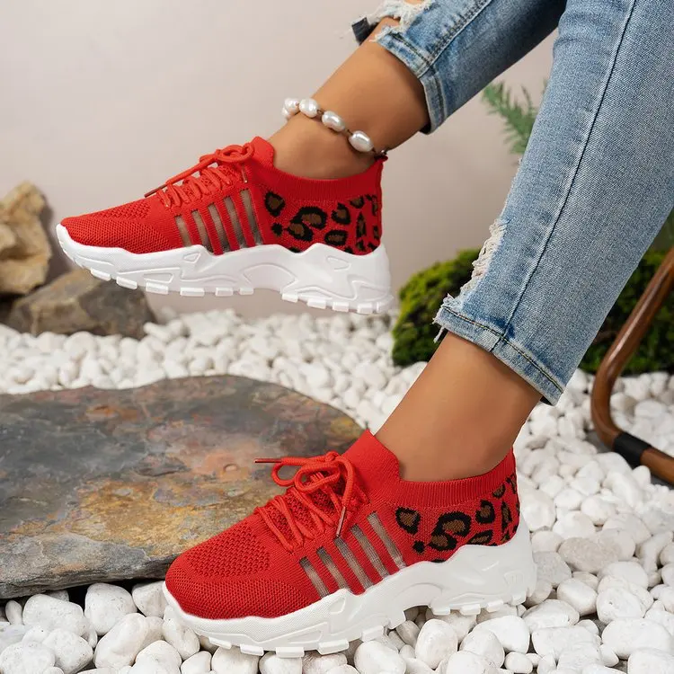 

Women's Mesh Breathable Thick Soled Sports Spring and Summer Women's Clothing Plus Size Le Fu Shoes Low Top Flat Shoes 2025