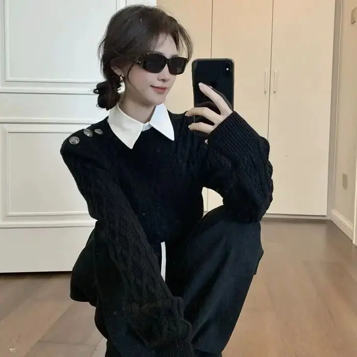 Fake Two-Piece Knitted Sweater Spliced ​​Polo Collar Long-Sleeved Women Autumn Retro Contrast Sweater Temperament Loose