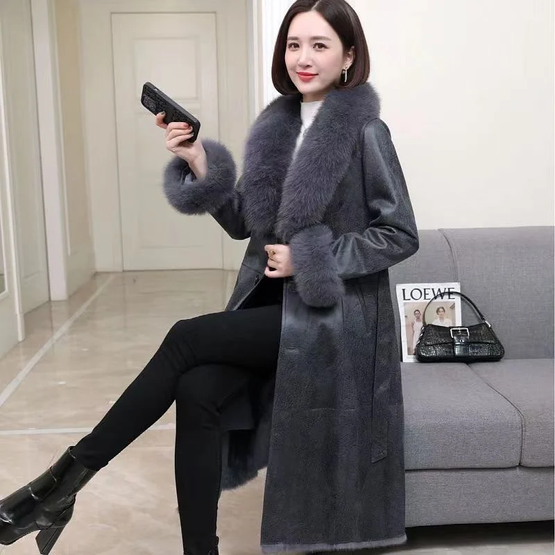 2023 New Winter real Fur Integrated Coat for Women\'s Mid length Fox Fur Collar Rabbit Fur Inner Bladder Fur Coat