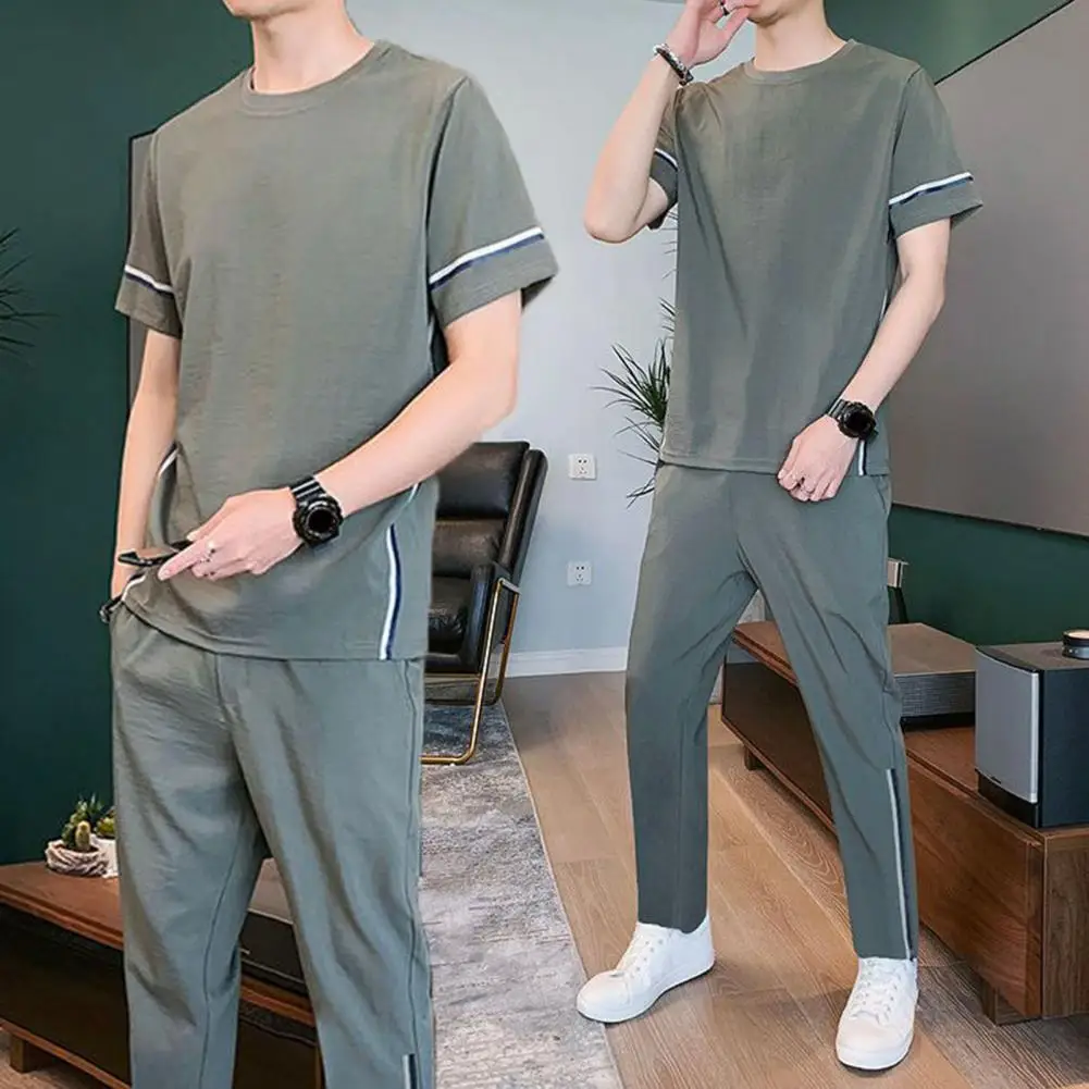 

2Pcs/Set O-Neck Short Sleeve Casual Men Outfit Sweat Absorption Breathable Summer Tracksuit Loose T-shirt Jogger Pants Outfit