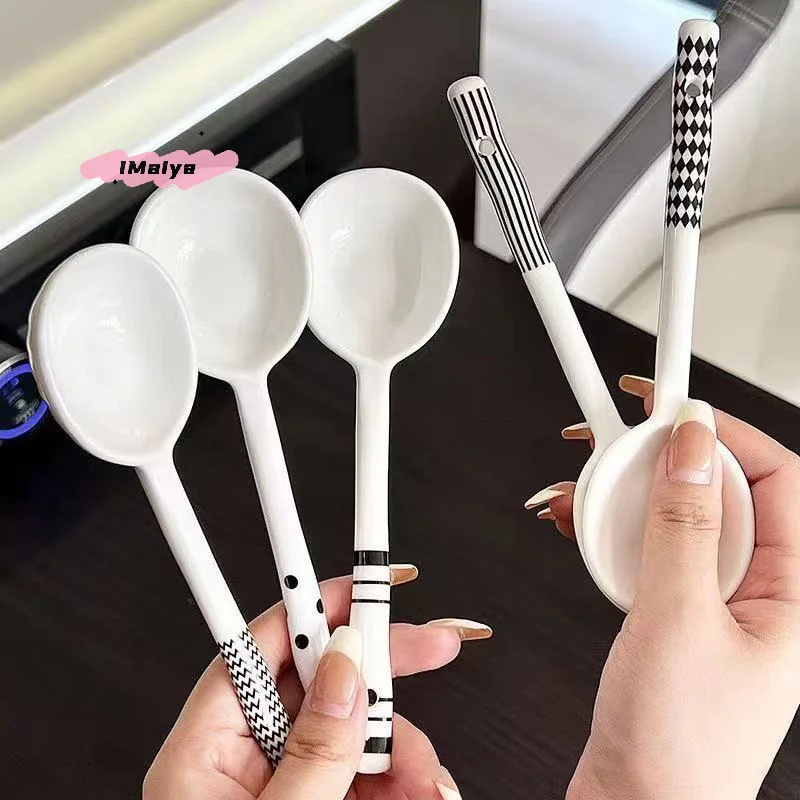 Cuchara clásica en blanco y negro, bonito diseño de crema de mango largo, cuchara agitadora para sopa, postre y café, 1 ud.