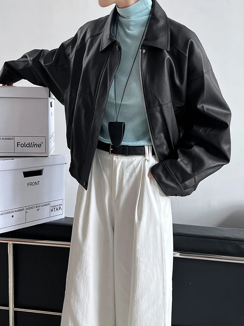 Chaqueta de cuero estilo Hong Kong para mujer, chaqueta de cuero de PU corta holgada para motocicleta, chaqueta de cuero superior, otoño 2025