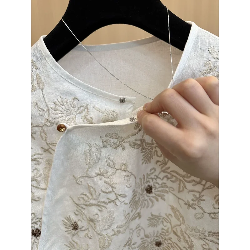 2025 New High-end Fashion Heavy Industry National Style Embroidered Cotton Linen Round Neck Short-sleeved Shirt Top