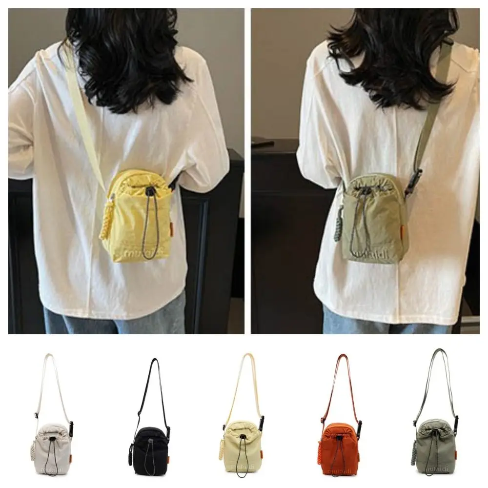 

Lightweight Women's Crossbody Bag Drawstring Korean Style Water Bottle Bag Solid Color Portable Mobile Phone Small Bag Picnic