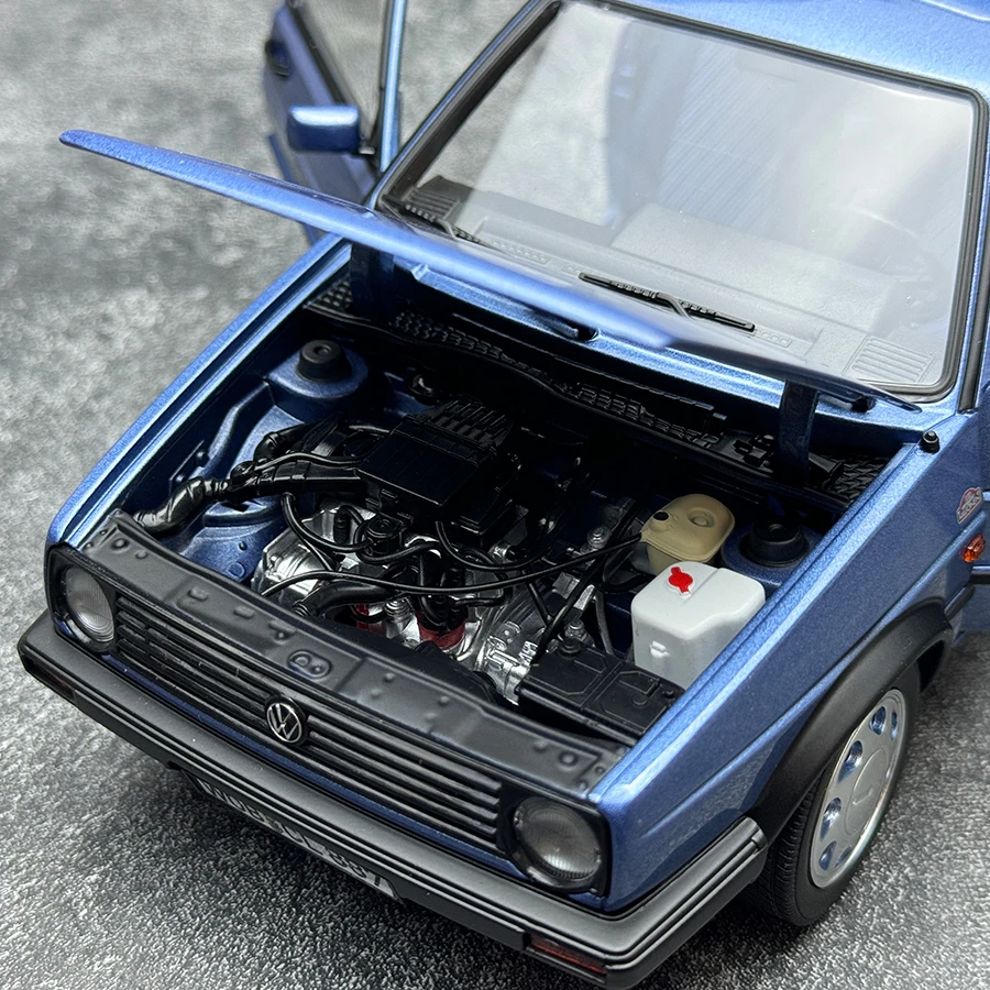 NOREV 1/18 scale New VW Golf 10 Millionen 1988 Vintage car Classic Car Static display Holiday gift collection die cast models