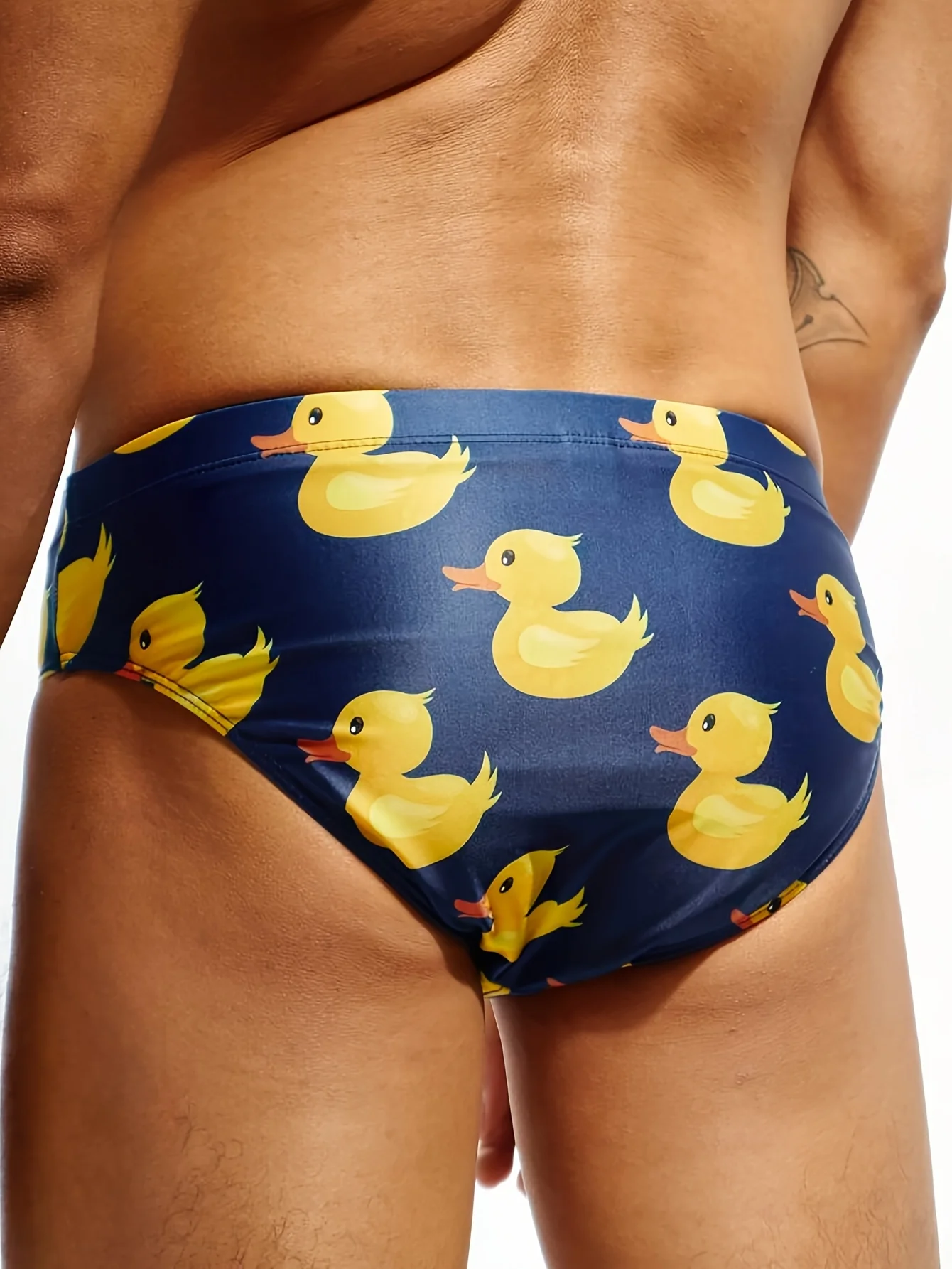 Men's Little Yellow Duck Pattern Briefs, Summer Beach Quick-Drying Swimming Briefs