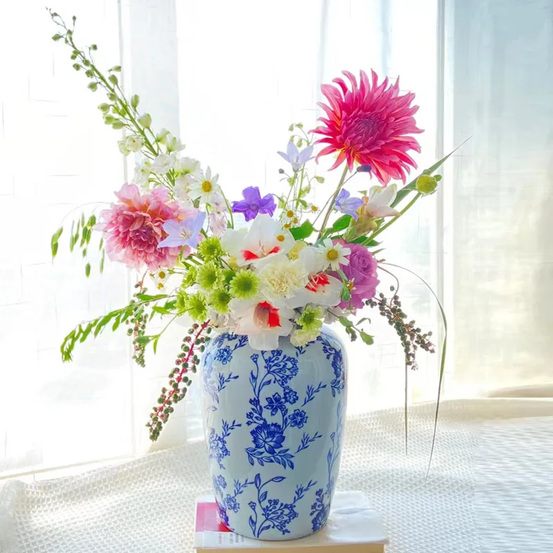 Blue and White Porcelain Vase Retro Ceramic Vase Ice Crack Creative Vase Home Hydroponic Flower Arrangement Decorative Ornaments