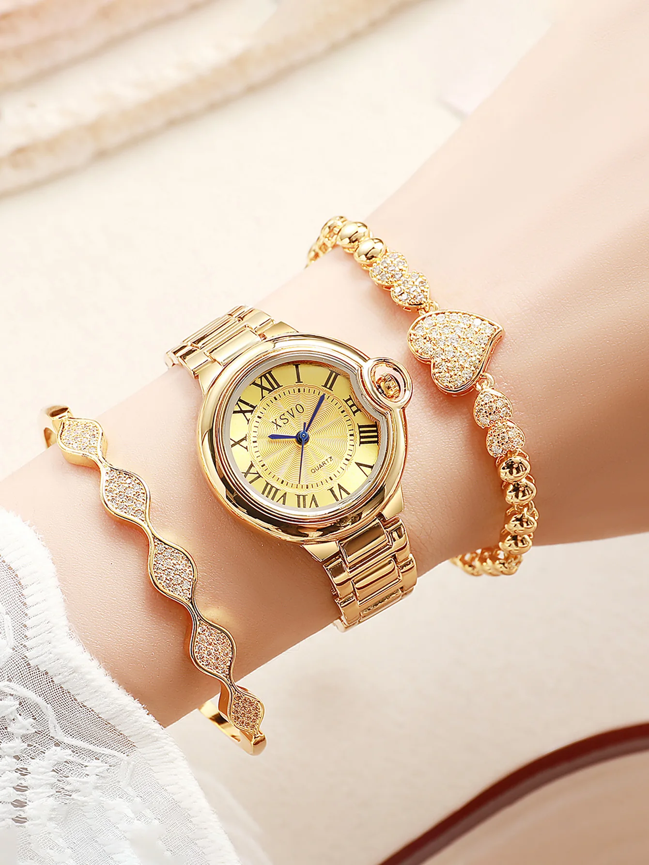 

Новый дизайн, набор золотых часов с волнистой диафрагмой, модная роскошная подарочная коробка, кварцевые часы, рождественский подарок