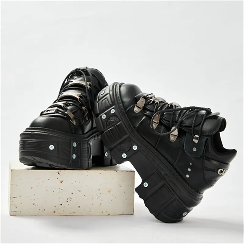 New Fashion Women Lace-Up Sneakers Round Toe Thick Bottom Metal Decoration Woman Ankle Botas Mujer Punk Party Rock Platform Shoe