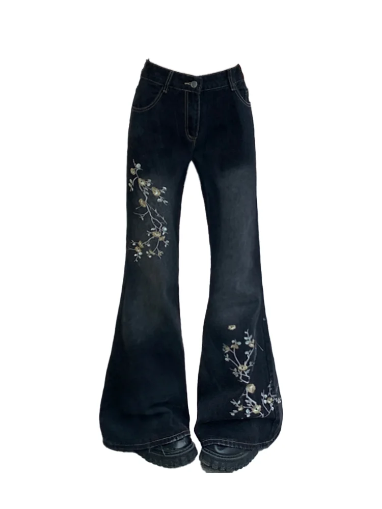 Jeans gotici neri da donna fiori ricamati Y2K giapponese Harajuku High Street pantaloni jeans vintage estetici oversize 2025 Nuovo