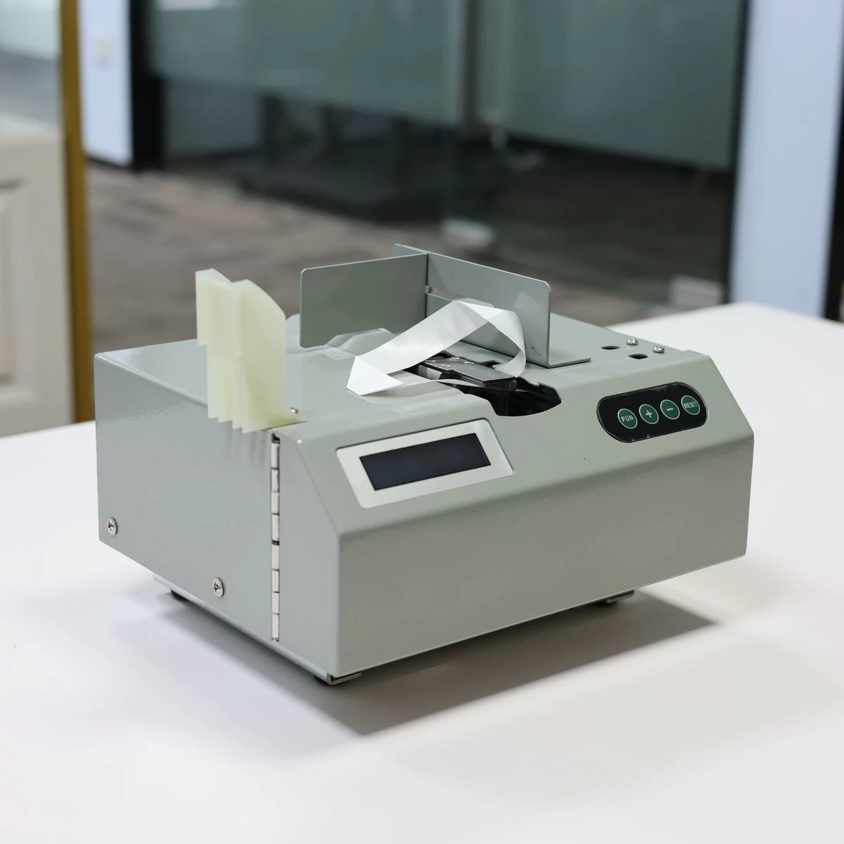 Máquina aplicadora de bandas pequeñas inteligentes de DG-45, máquina de embalaje de bandas para dinero, aplicadora de bandas de moneda de papel