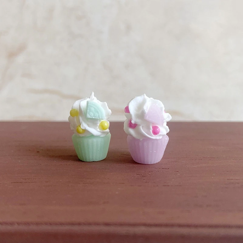 1Pcs 1/12 Dollhouse Simulation Macaron Colored Cupcakes Dollhouse Miniature Kitchen Food Accessories Dolls House Decoration Toys