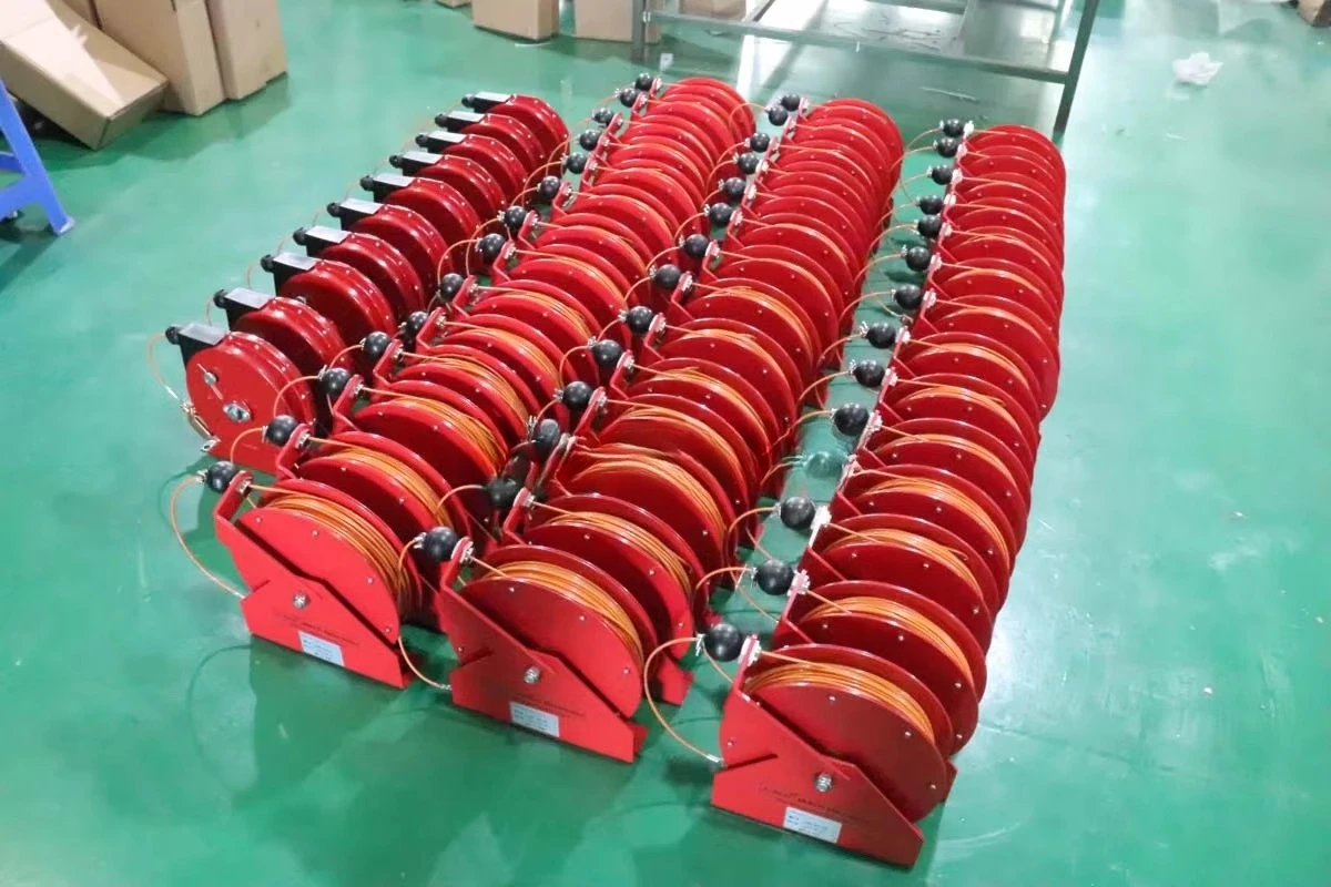 OEM ODM Industrial Heavy Duty 100 Feet Cable Hose Reel Metal Swivel Air Water Drum Reel For Heavy Duty Assemble Wall Mounted