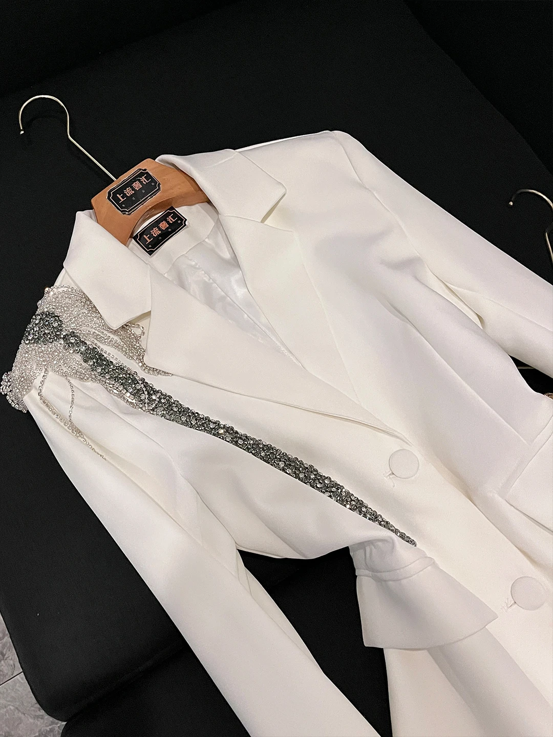 Ele Slim Fit Diamond Embellied Taille-Cinching Luxe Sle Damespak Jaet voor Office Long Sve Klassieke Kraag