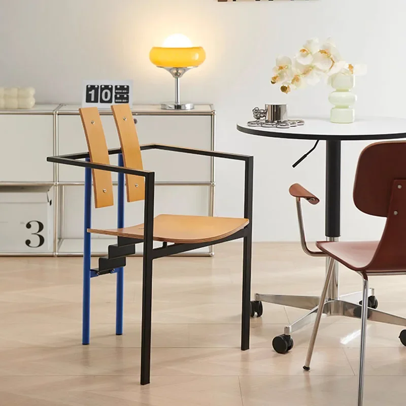 럭셔리 북유럽 식사 의자 현대 거실 게으른 인체 공학적 식사 의자 디자이너 라운지 드레싱 muebles 살롱 가구