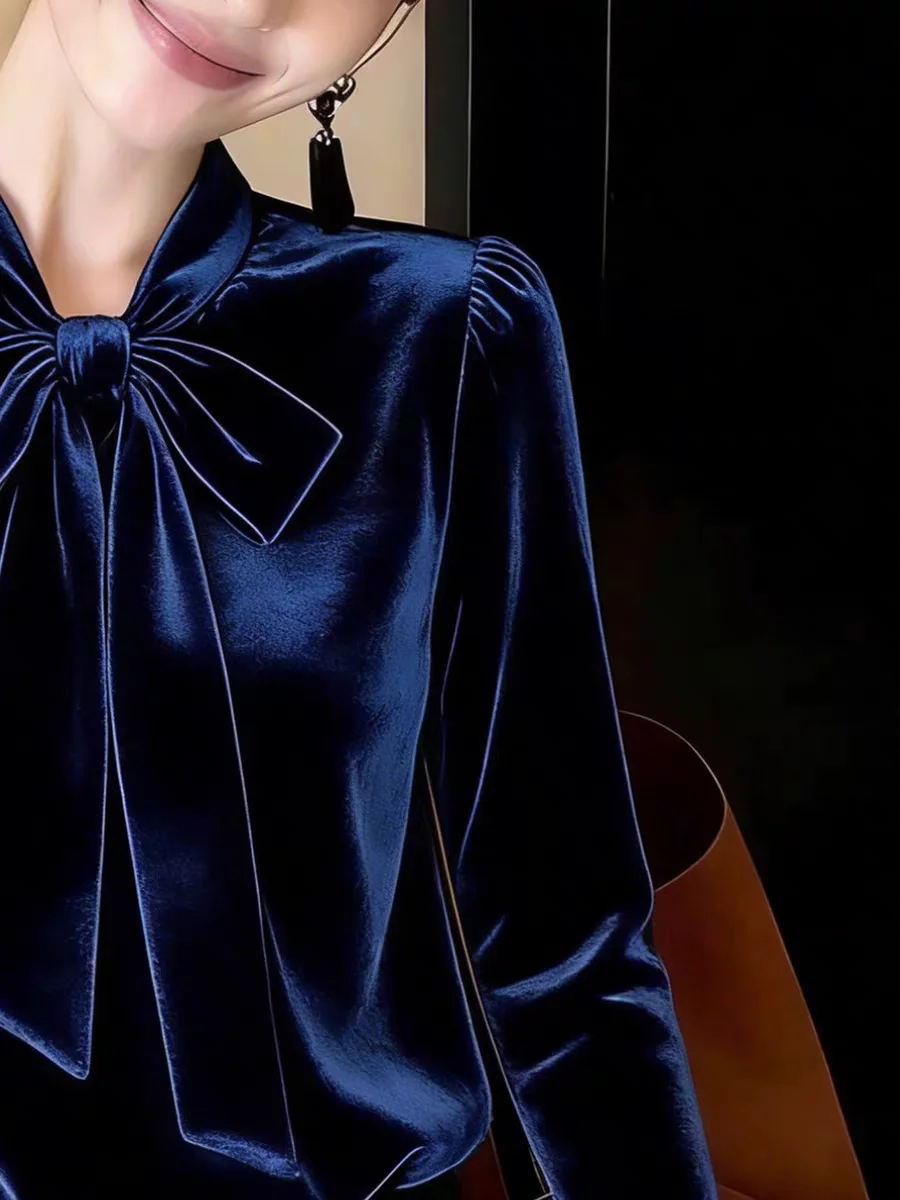 Elegant Long Sleeve Velvet Shirt Women's Slimming Top High-End Feelings Velour Blouse for Autumn Winter plus Size Commute view 3
