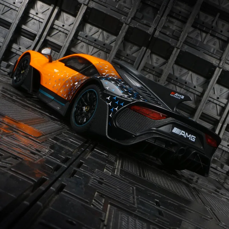 Il bagagliaio e il cofano dell'auto modello di auto sportiva in lega di grandi dimensioni 1:18 può essere aperto ha funzioni di suono e illuminazione, dettagli ricchi