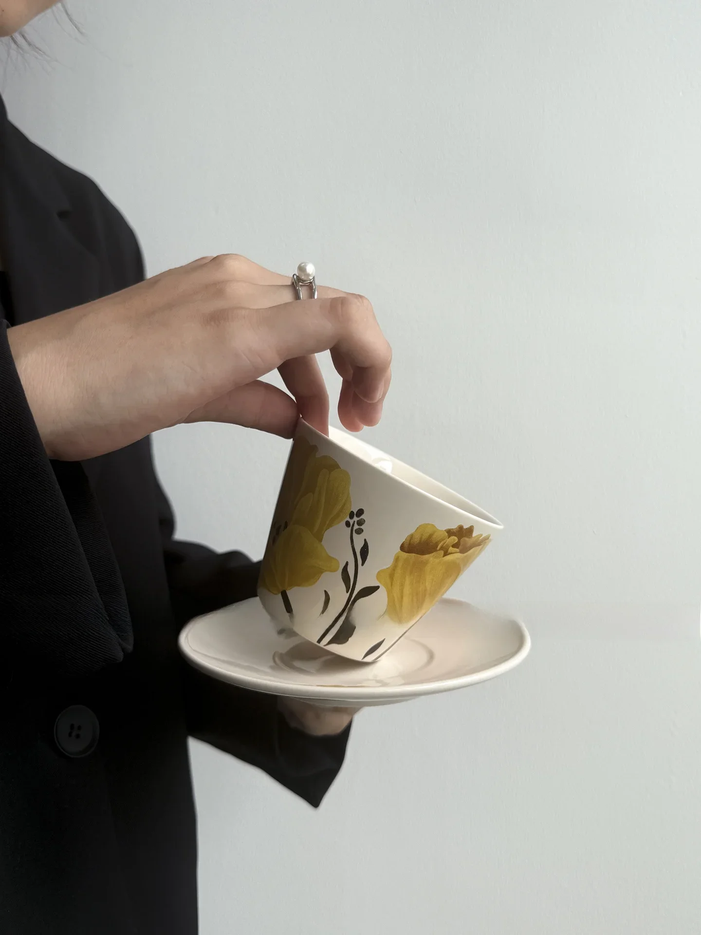 Simplified Chinese Ceramic Coffee Cup And Plate Set Afternoon Tea Small Crowd Cup Set Orange Half Cup Simple Style with Stirr...