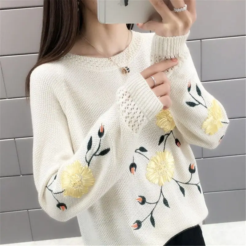 Spring New Long Sleeved Thin Knit Sweater with Embroidered Hollow Out Pullover for Women Round Neck Loose Base Sweater Top 02