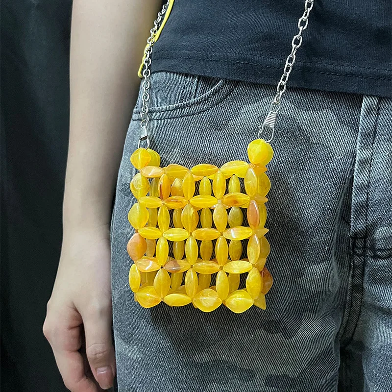 

New Niche Design Women's Fashion Mini Handmade Bead Woven Acrylic Diagonal Cross Bag Exquisite Lipstick Hollow Wallet Card Bag