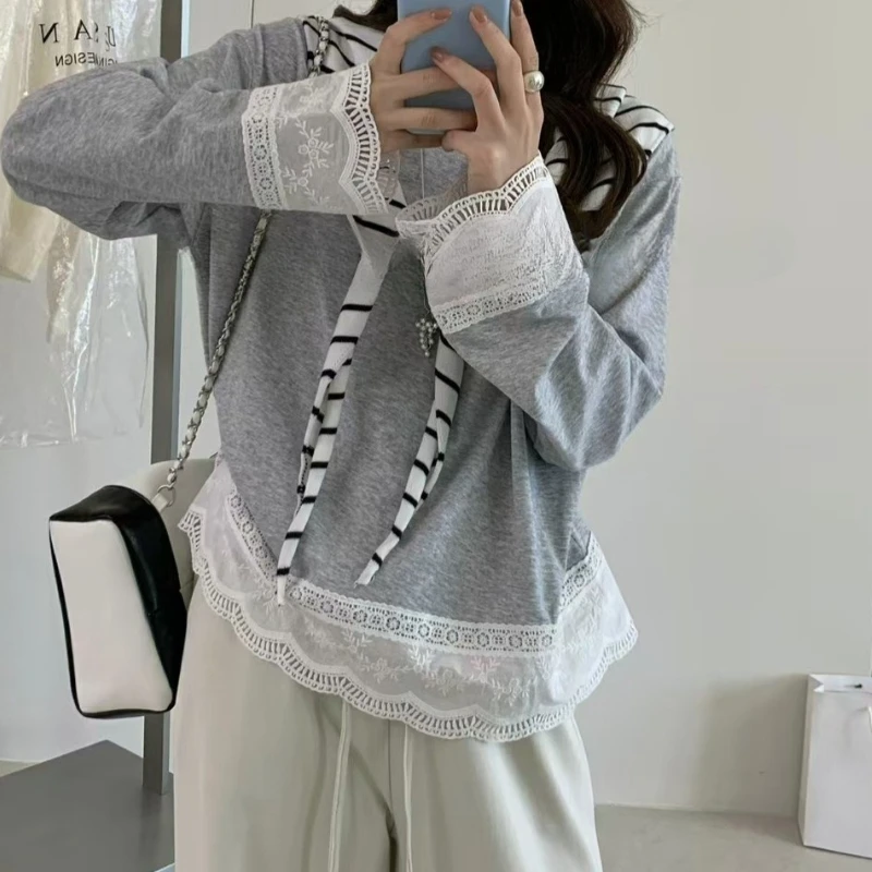 

Stylish Simple Lace Patchwork Long Sleeve T-shirt Women's Pre-fall New Loose Versatile Crew Neck Top