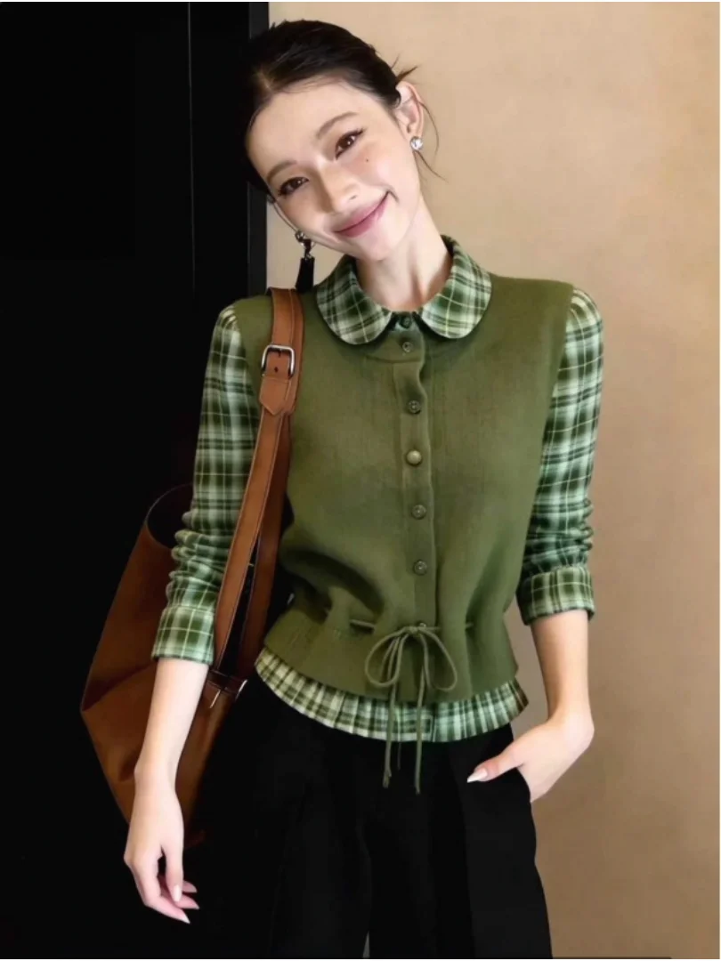 

Stunning Design Green Plaid Splice Knitted Top Women's Fashion Casual Loose Fit Seven Sleeve Button Closure Regular Length