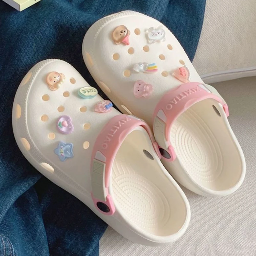 Nuove pantofole sandalo fai da te simpatico cartone animato zoccoli donna muli sandali da spiaggia estivi foro grotta scarpa da giardino femminile