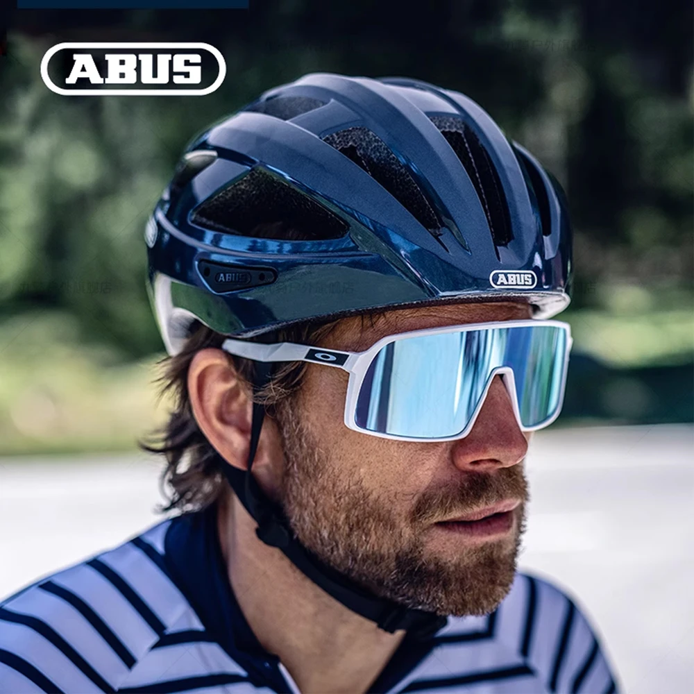 ABUS Macator Bike Helmet for Road and Mountain Cycling, Lightweight Bicycle Helmet for Men and Women