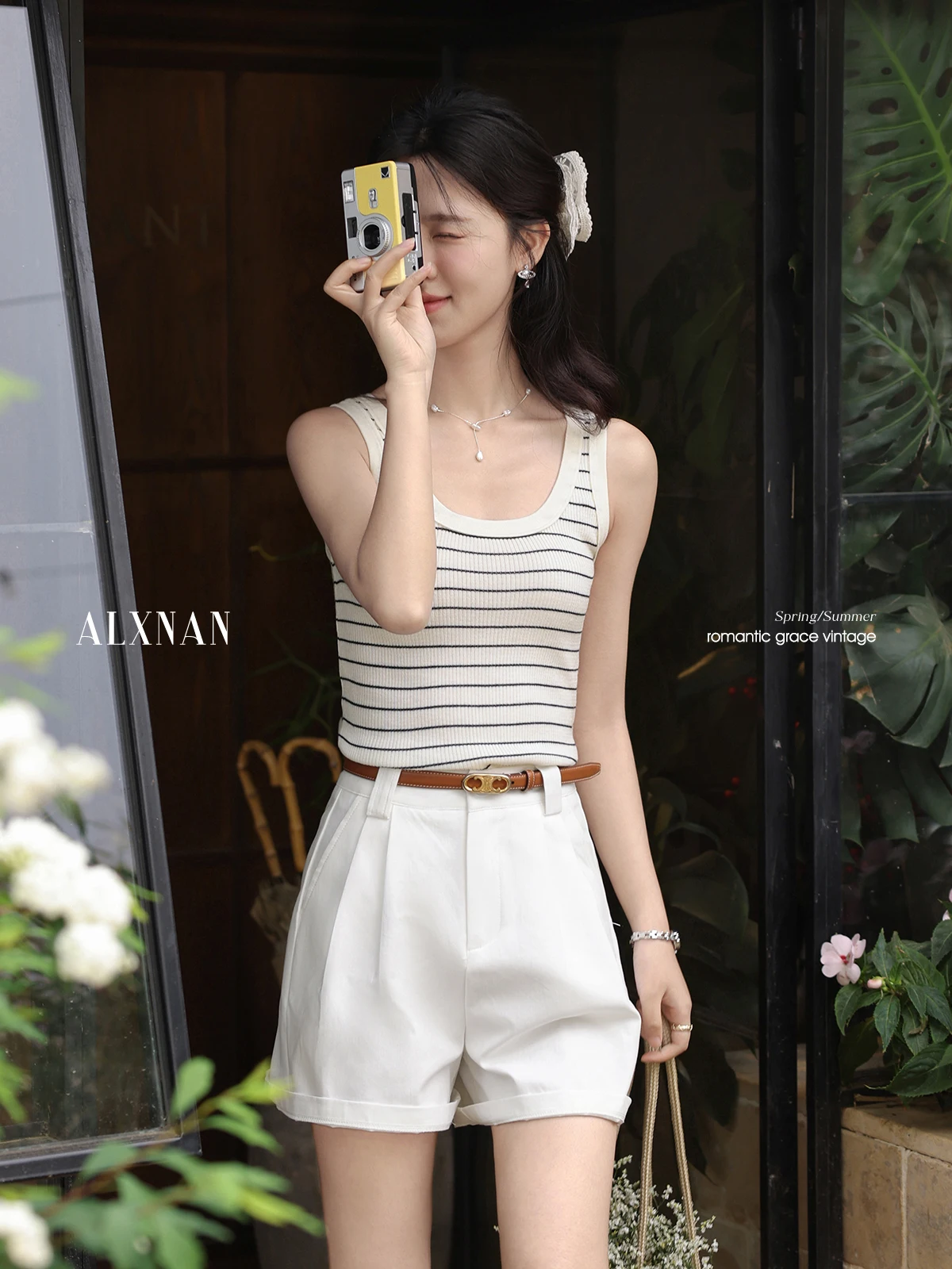 ALXNAN Women's White Short Pants Casual Elegant High-waist Cotton Shorts Holiday Beach 2025 Trend Summer Ladies Clothing L55226