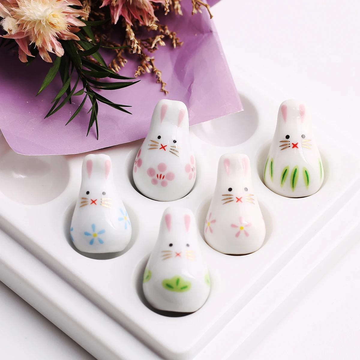 Perles en céramique peintes à la main, motif floral et lapin de dessin animé, couleur aléatoire, 5/10 pièces, fournitures artisanales pour bracelet DIY, style mignon
