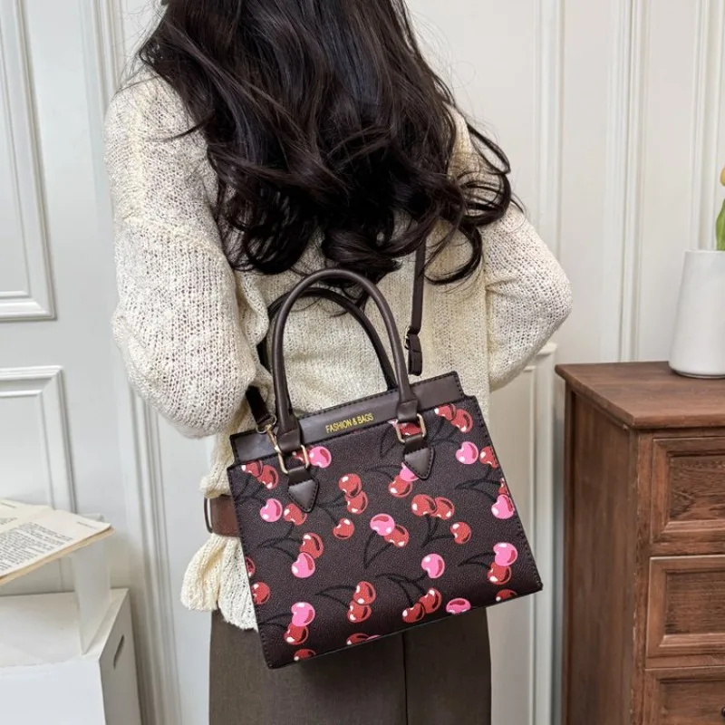 Trendy Casual Diaper Bag Simple Vintage Style Ladies Crossbody Purse Leather Minimalist Unique High End