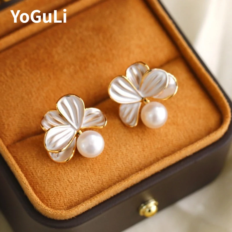

Fashion Jewelry Sweet Korean Temperament Simulated Pearl Flower Earrings For Women Female Gifts Delicate Design Accessories