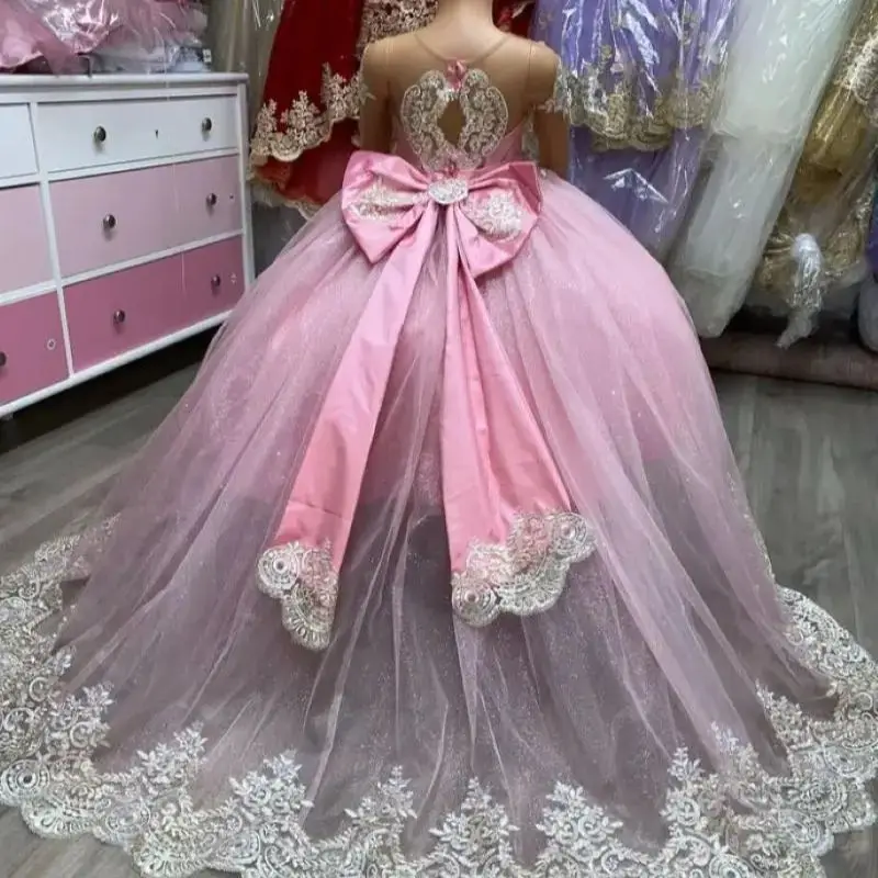 

Customized Pink Flower Girl Dresses For Wedding Short Sleeves Appliques With Bow Child Birthday Party First Communion Ball Gown