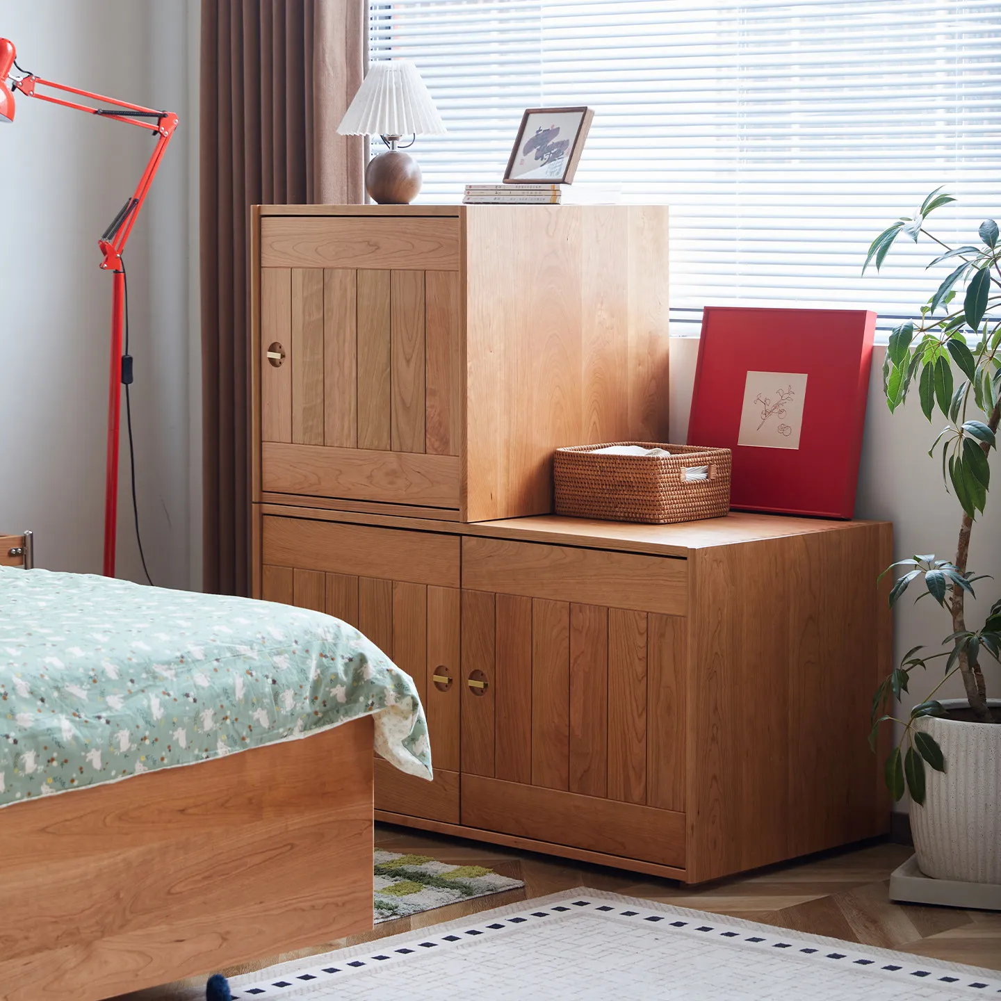 # Solid Wood Cabinets High And Low Matching To Meet Different Storage Needs