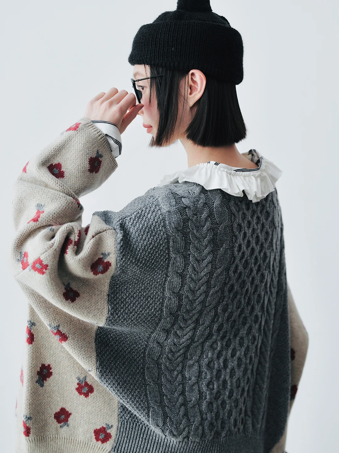 IMAKOKONI original design autumn and winter long sleeved knitted flower warm sweater for women 244795