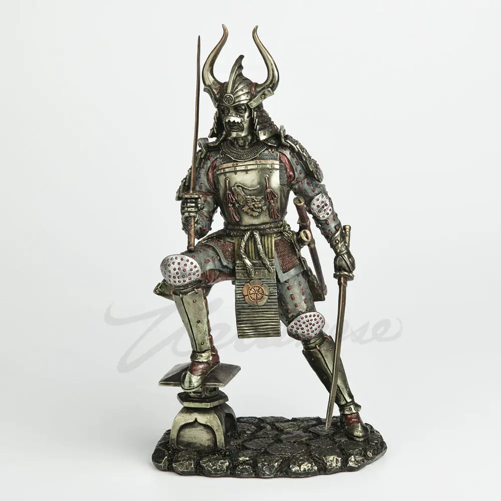Japanese Samurai Warrior Resin Figurine Kneeling Horned Kabuto Armor Statue Double Katana Bushido Sculpture Home Office Decor