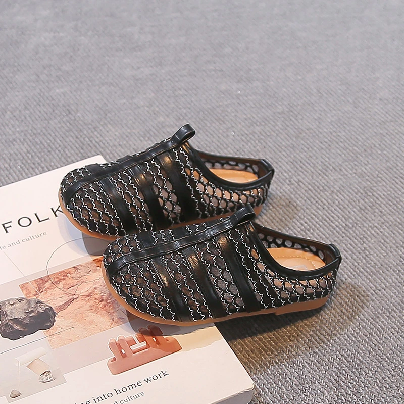 Kids Fashion Shoes Versatile Mesh Breathable Toddler Casual Sandals Soft Sole 2026 Summer New Baby Girls Princess Flats Trendy