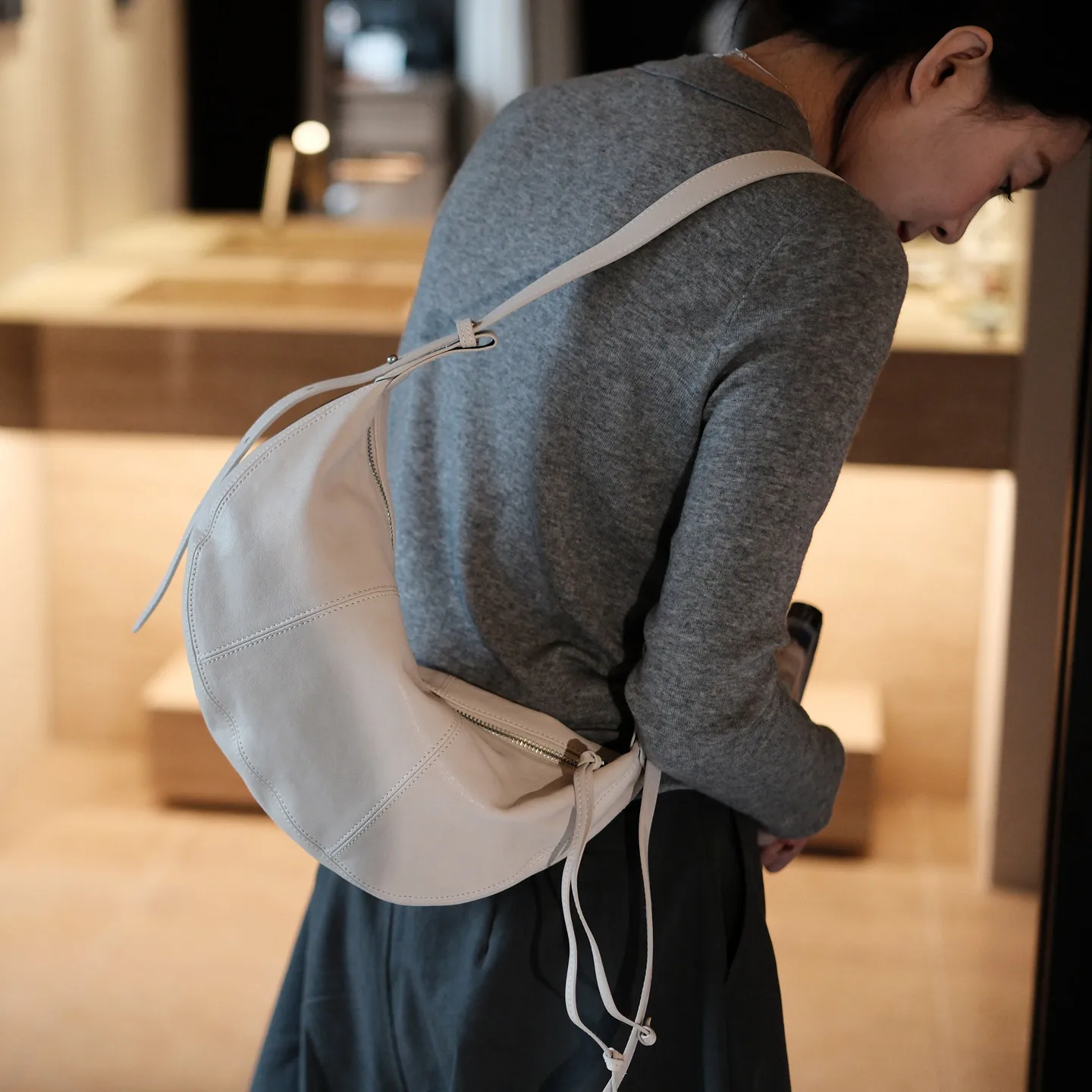 

Fashion organizers designers handmade genuine leather women's shoulder bag weekend daily luxury cow leather female underarm bag