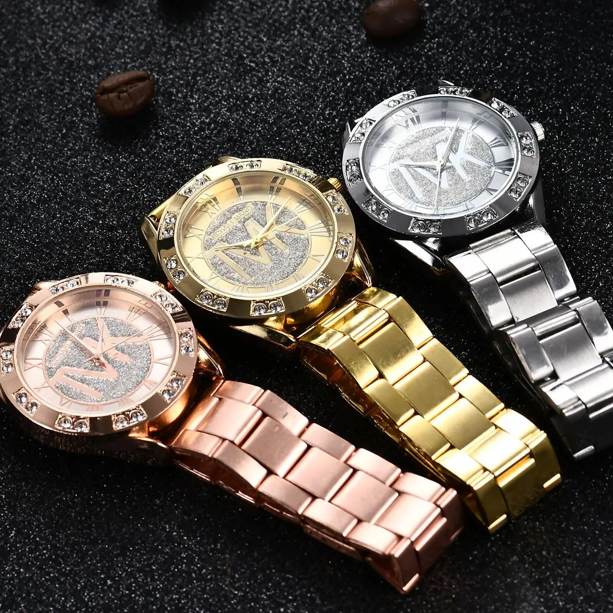 Reloj de lujo TOP TVK para mujer, pulsera dorada de acero inoxidable, resistente al agua, relojes digitales romanos de cuarzo para hombre y mujer,