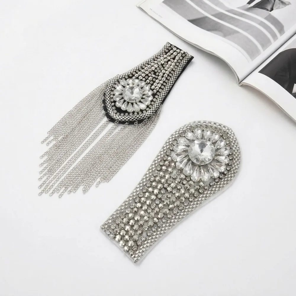 Retro Epaulet Tassel Chain Shoulder Board Brooch Punk Star Shoulder Flash Pin Badge Fringe Shoulder Mark Theatre
