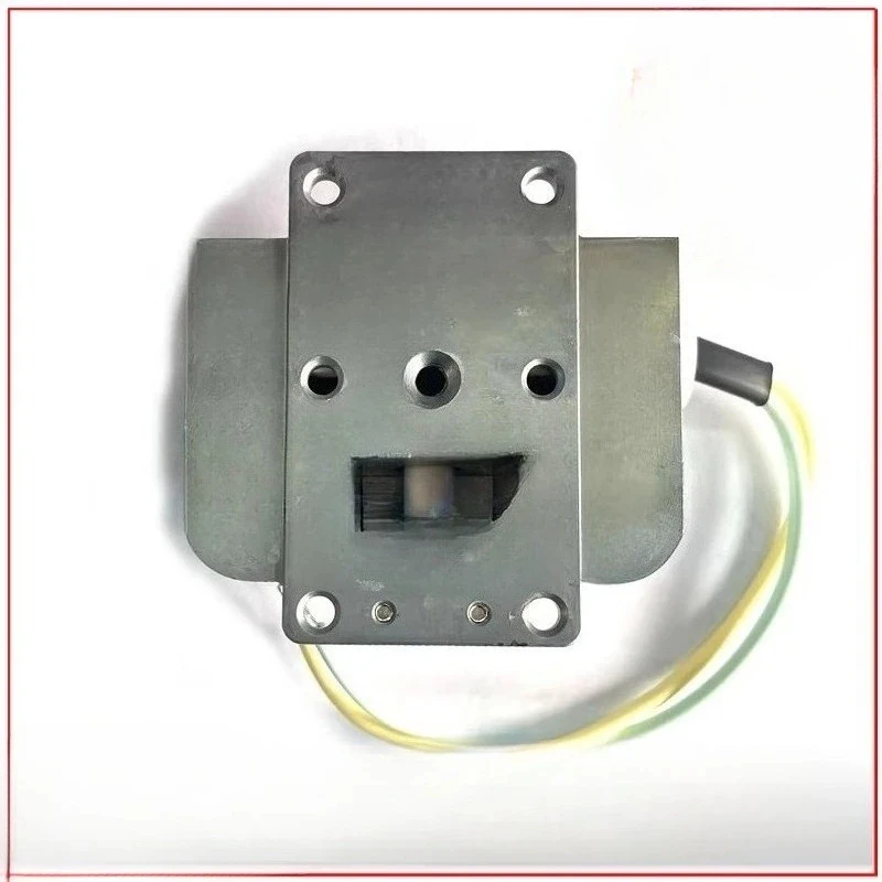 

(Marine) Marine radar magnetron FURUNO Furano FAR-2218 Radar magnetron FNE-1201 Power 12KW