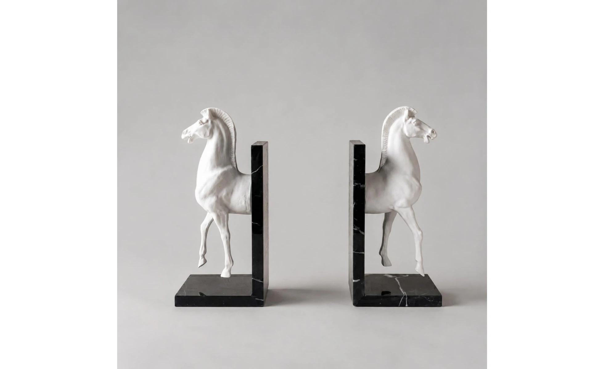 Horse Head Bookend Decorative Horse Head Bookends Creature Bookend Desktop Decoration Home Decor Rustic for Bookshelf, Desk